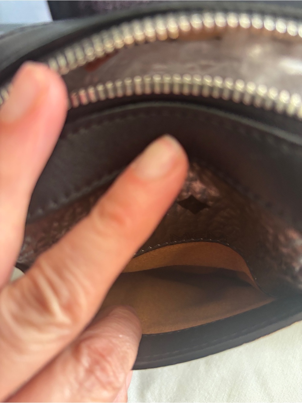 Mcm limited year of the bunny crossbody - Picture 10 of 17